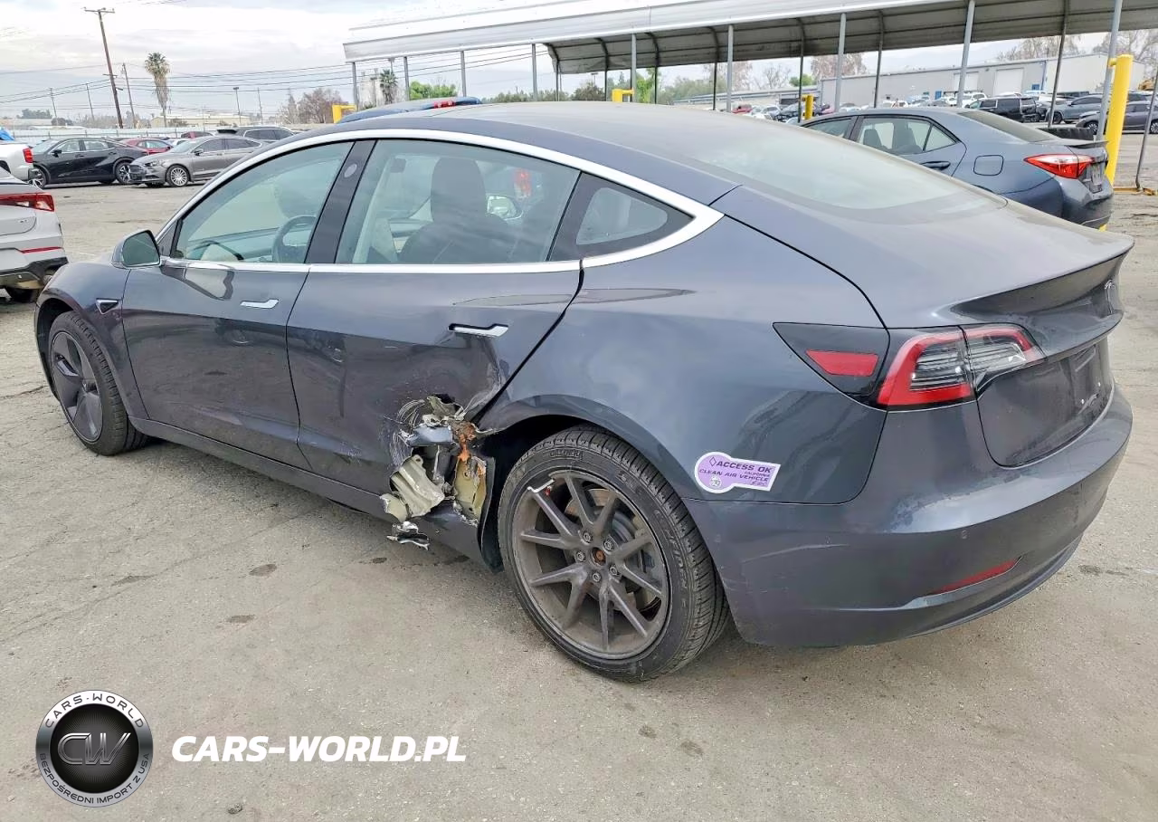 2018 Tesla Model 3 VIN:5YJ3E1EA7JF045378 - 2
