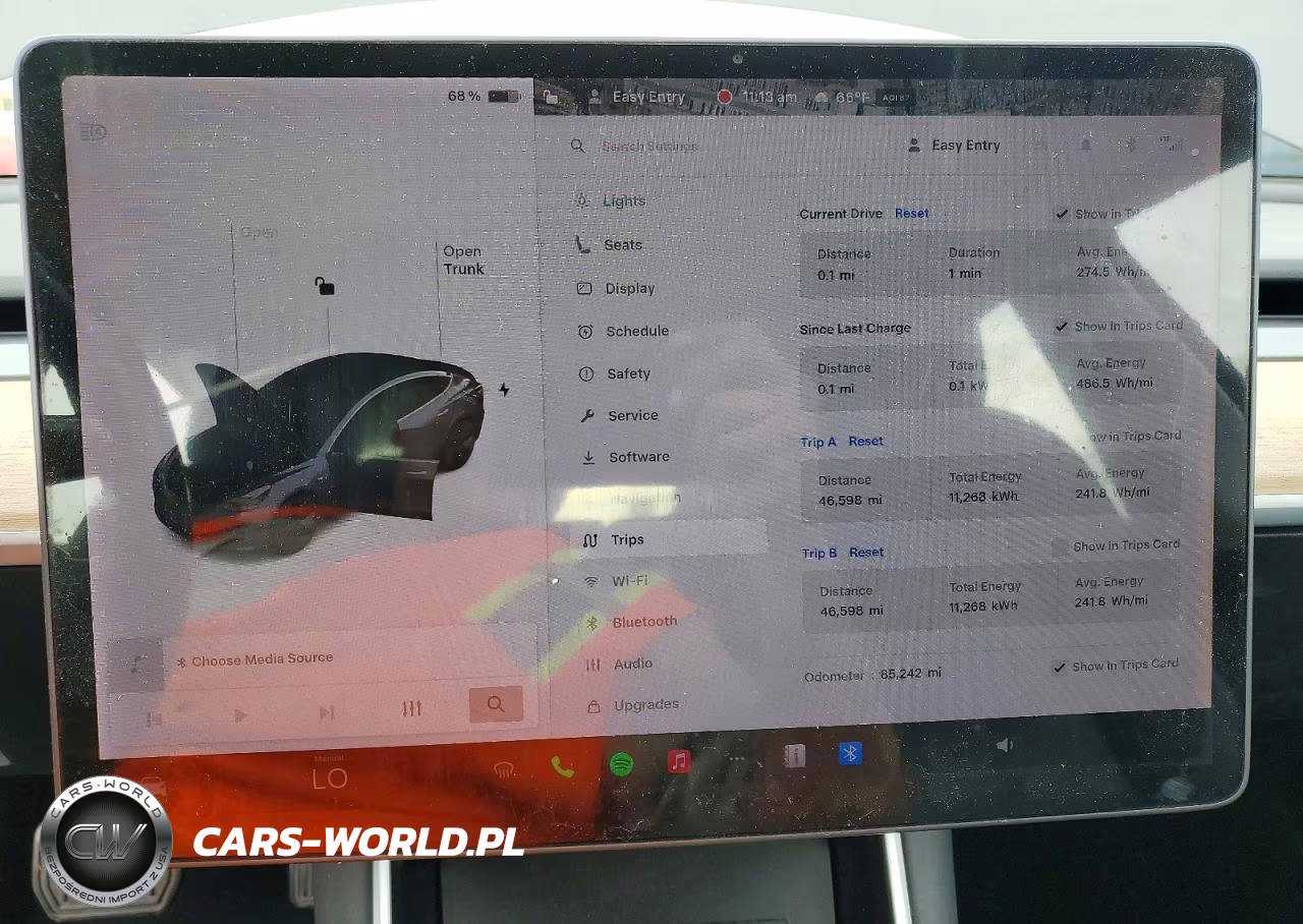 2018 Tesla Model 3 VIN:5YJ3E1EA7JF045378 - 9