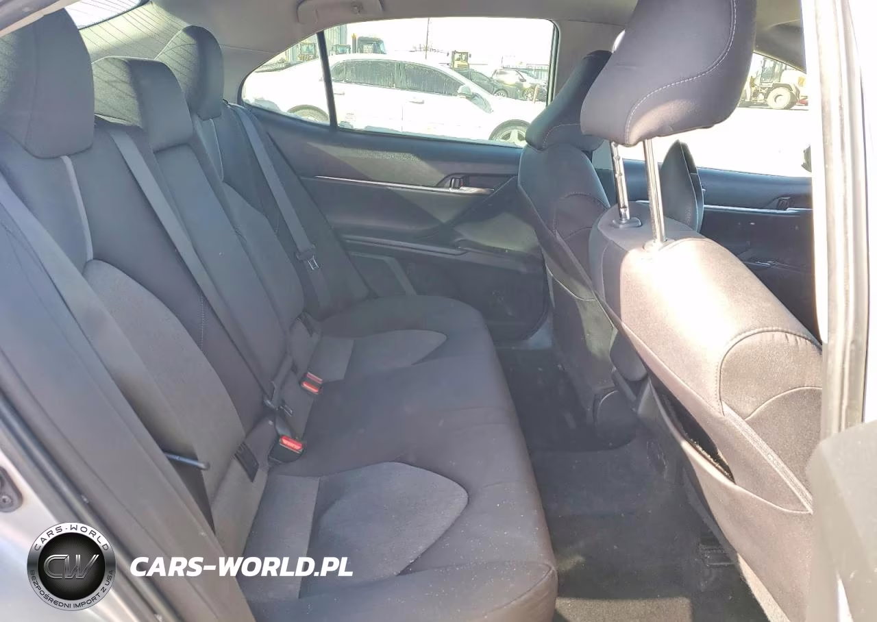 2021 Toyota Camry Le VIN:4T1C11AK7MU462307 - 10