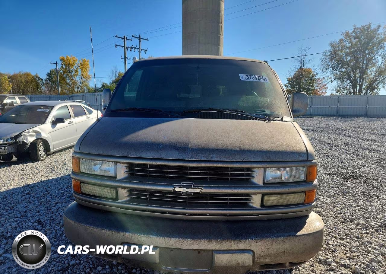 2002 Chevrolet Express G1500 VIN:1GNFG65R921132758 - 5