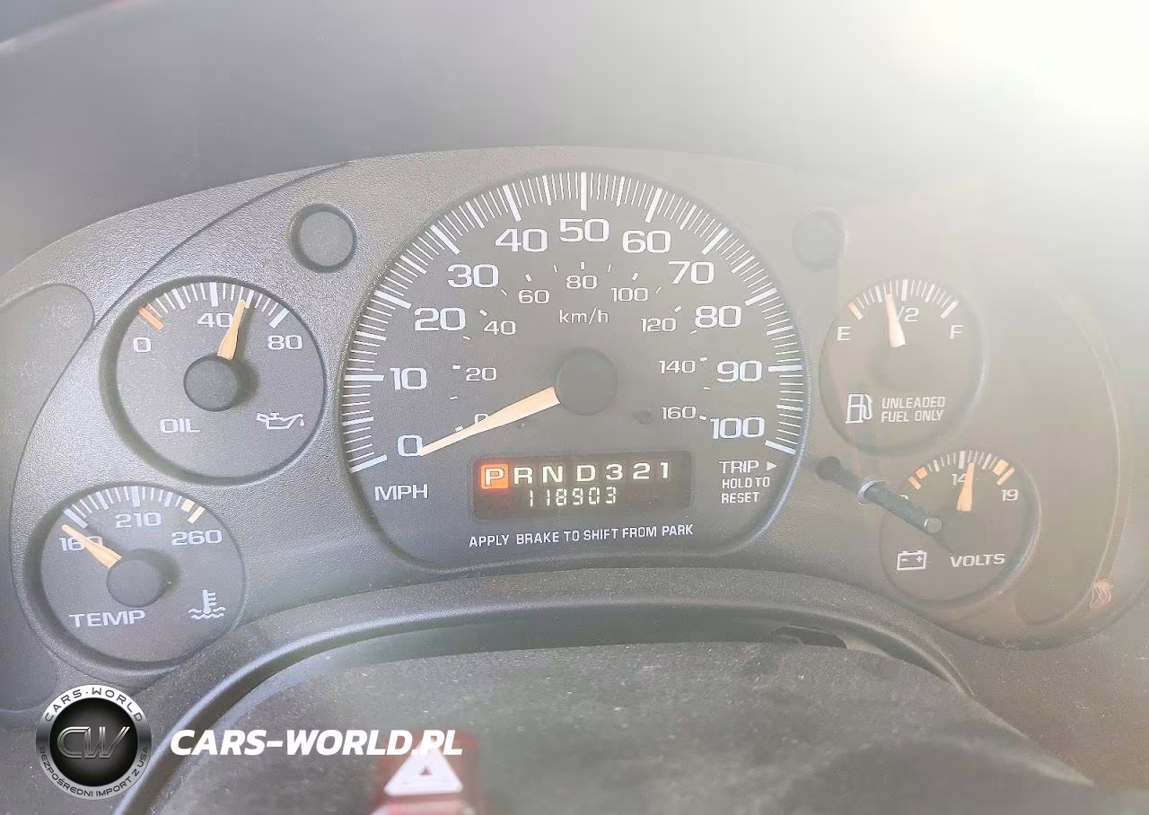 2002 Chevrolet Express G1500 VIN:1GNFG65R921132758 - 9