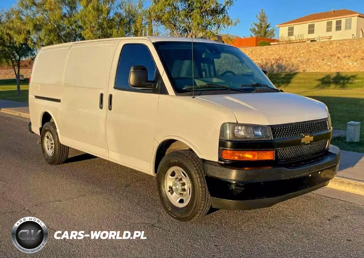 2020 Chevrolet Express G2500
