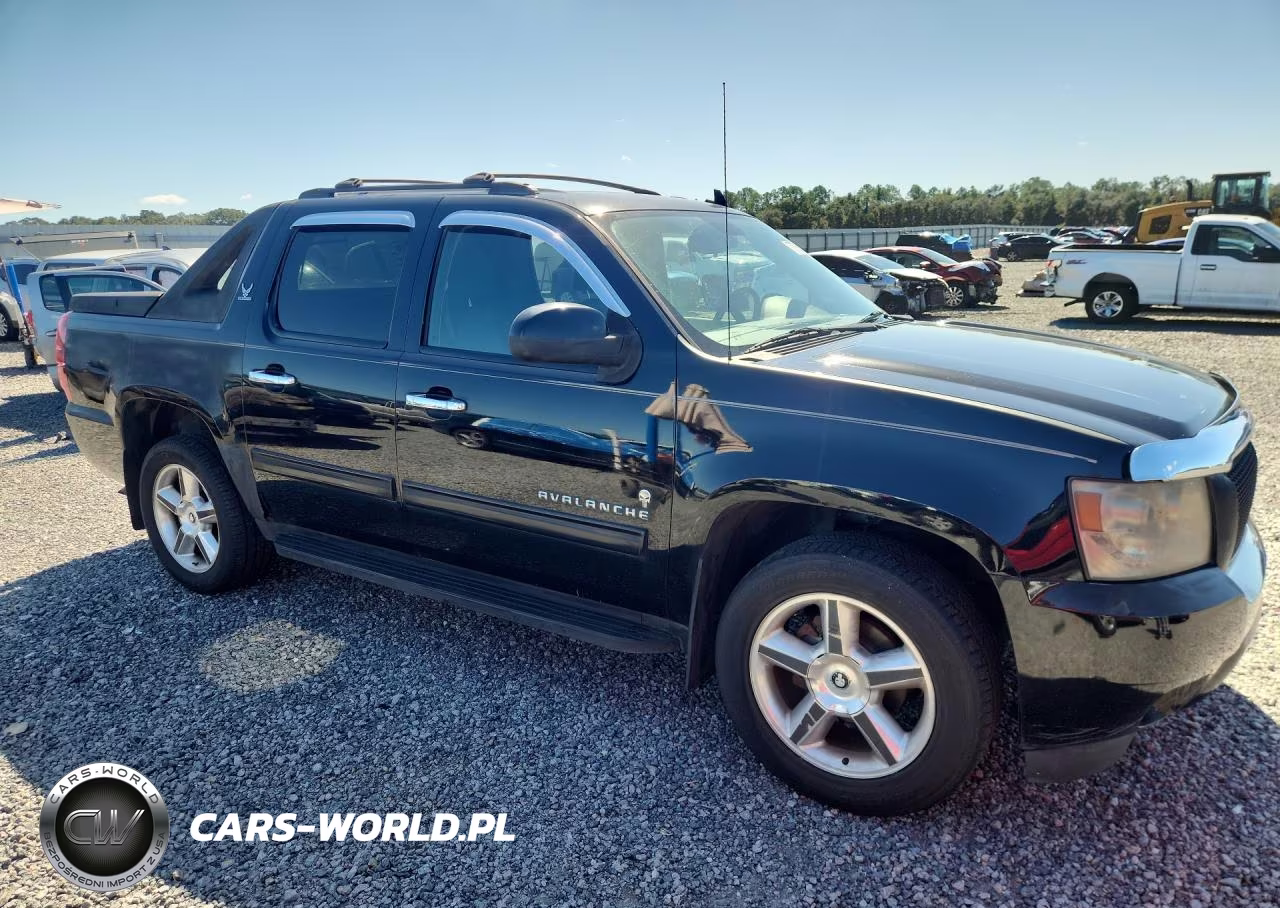 2010 Chevrolet Avalanche Lt VIN:3GNVKFE08AG165245 - 4