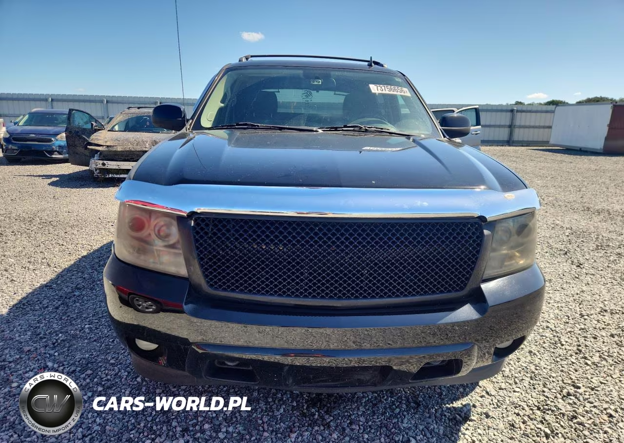 2010 Chevrolet Avalanche Lt VIN:3GNVKFE08AG165245 - 5