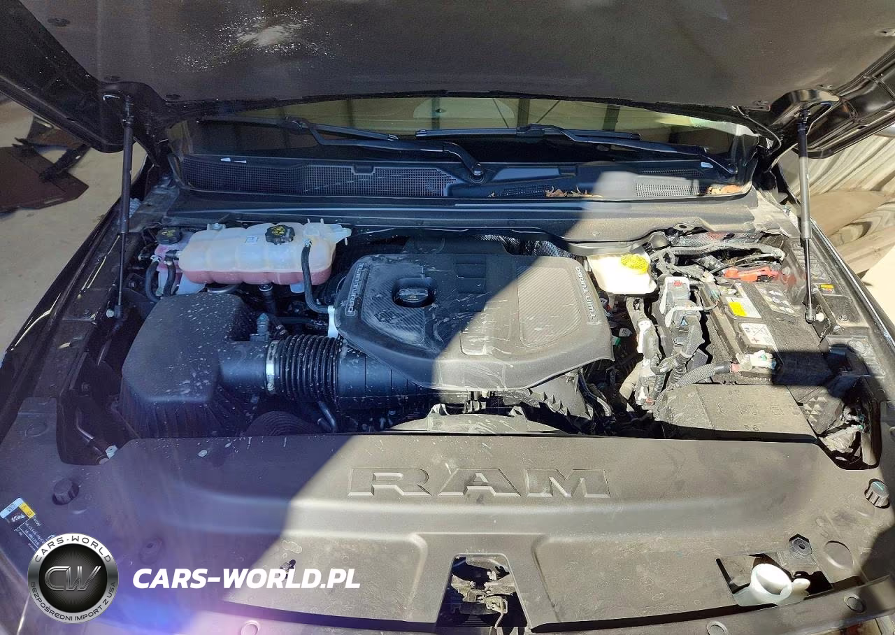 2026 Ram 1500 Limited VIN:1C6SRFHP9TN315736 - 11