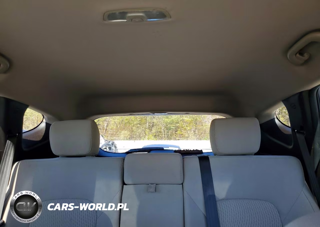 2018 Hyundai Santa Fe Sport 2.4L VIN:5XYZTDLBXJG533777 - 10