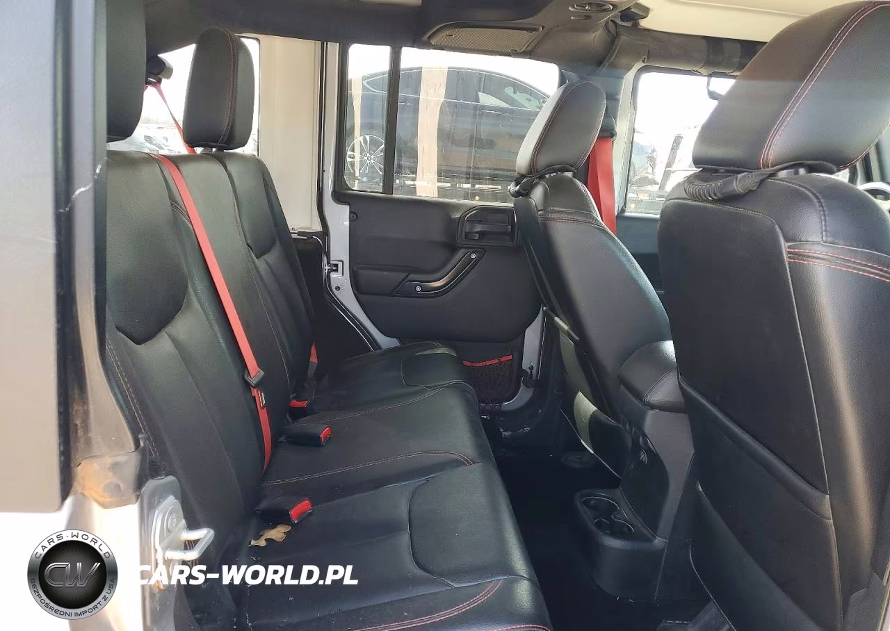 2018 Jeep Wrangler Unlimited Rubicon VIN:1C4BJWFG7JL876240 - 10