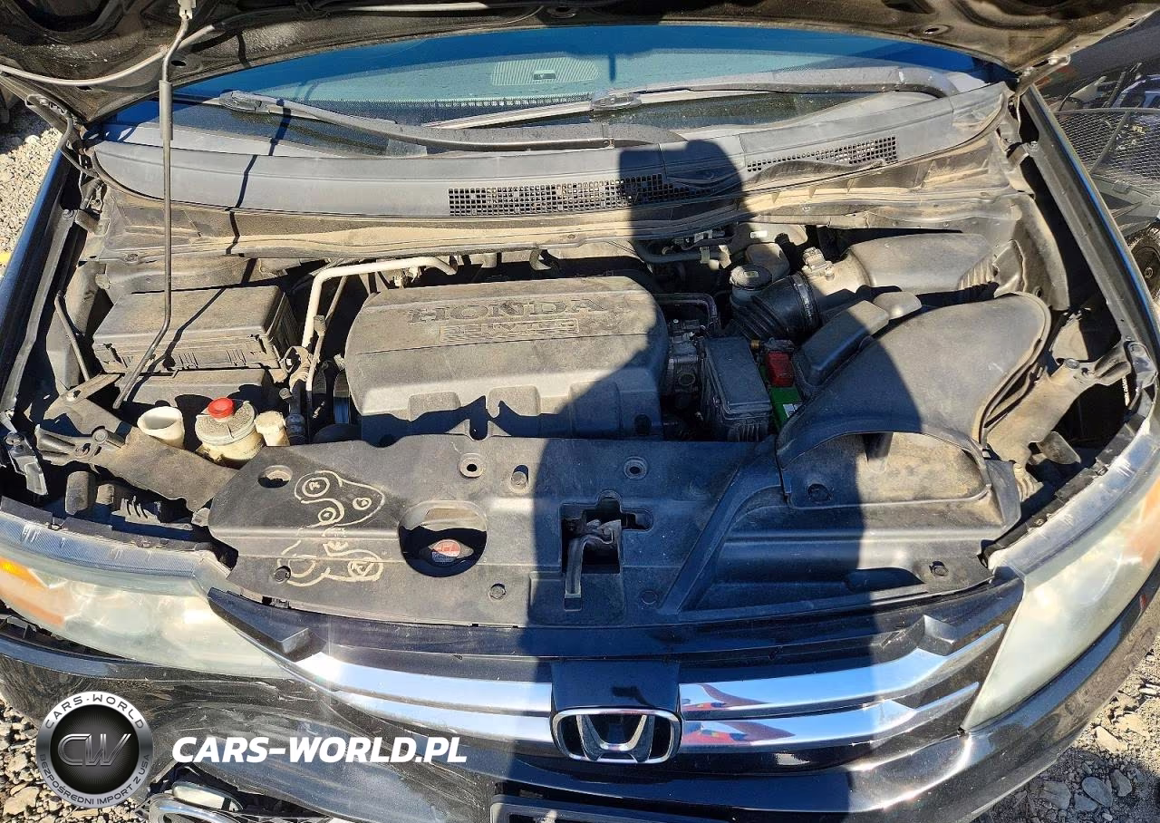 2016 Honda Odyssey Touring VIN:5FNRL5H90GB034126 - 12