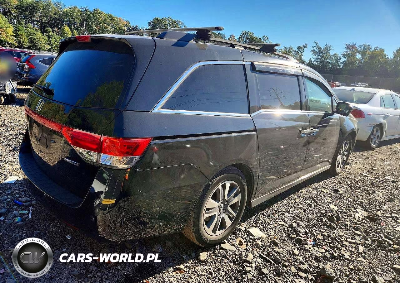 2016 Honda Odyssey Touring VIN:5FNRL5H90GB034126 - 3