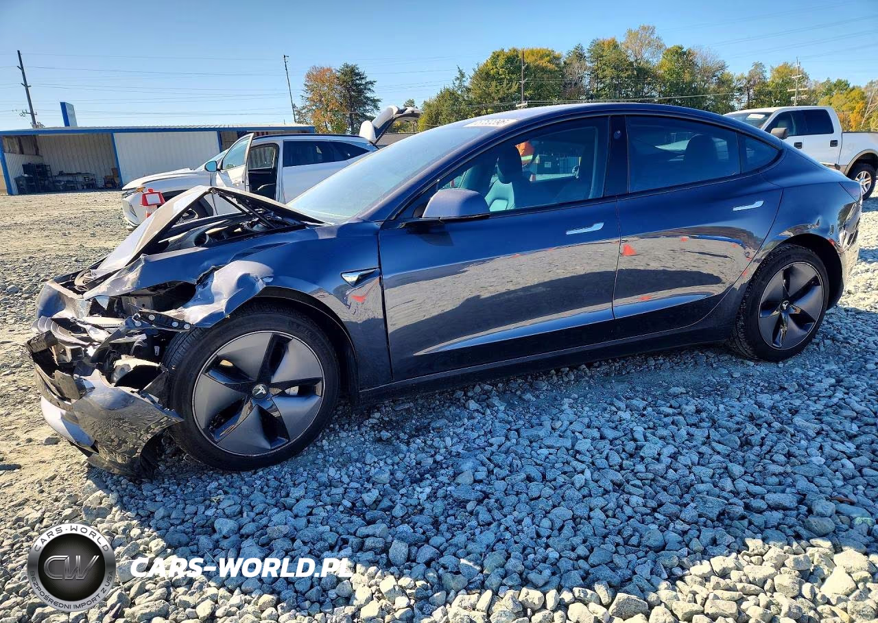 2018 Tesla Model 3 VIN:5YJ3E1EB3JF145731 - 1