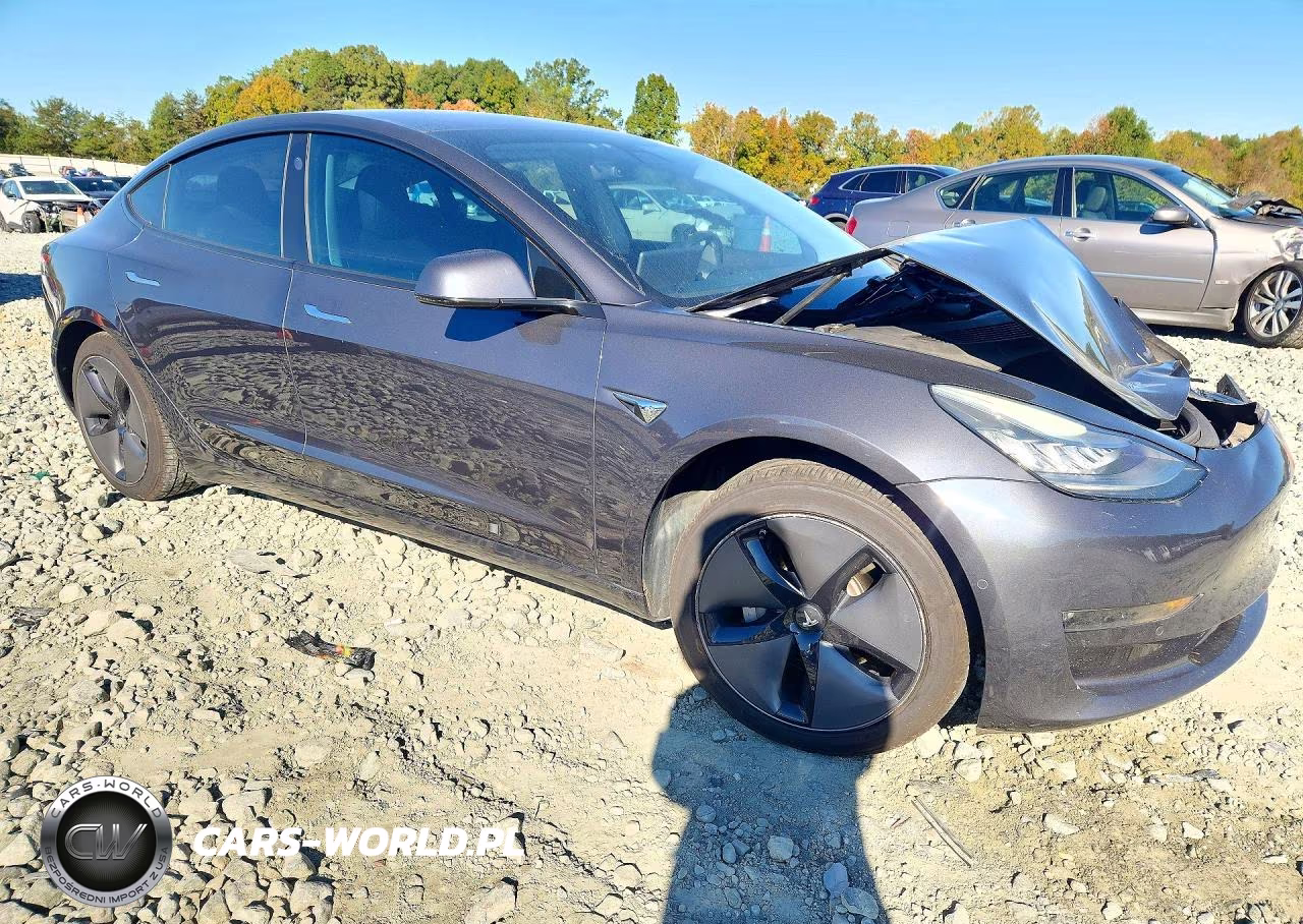 2018 Tesla Model 3 VIN:5YJ3E1EB3JF145731 - 4