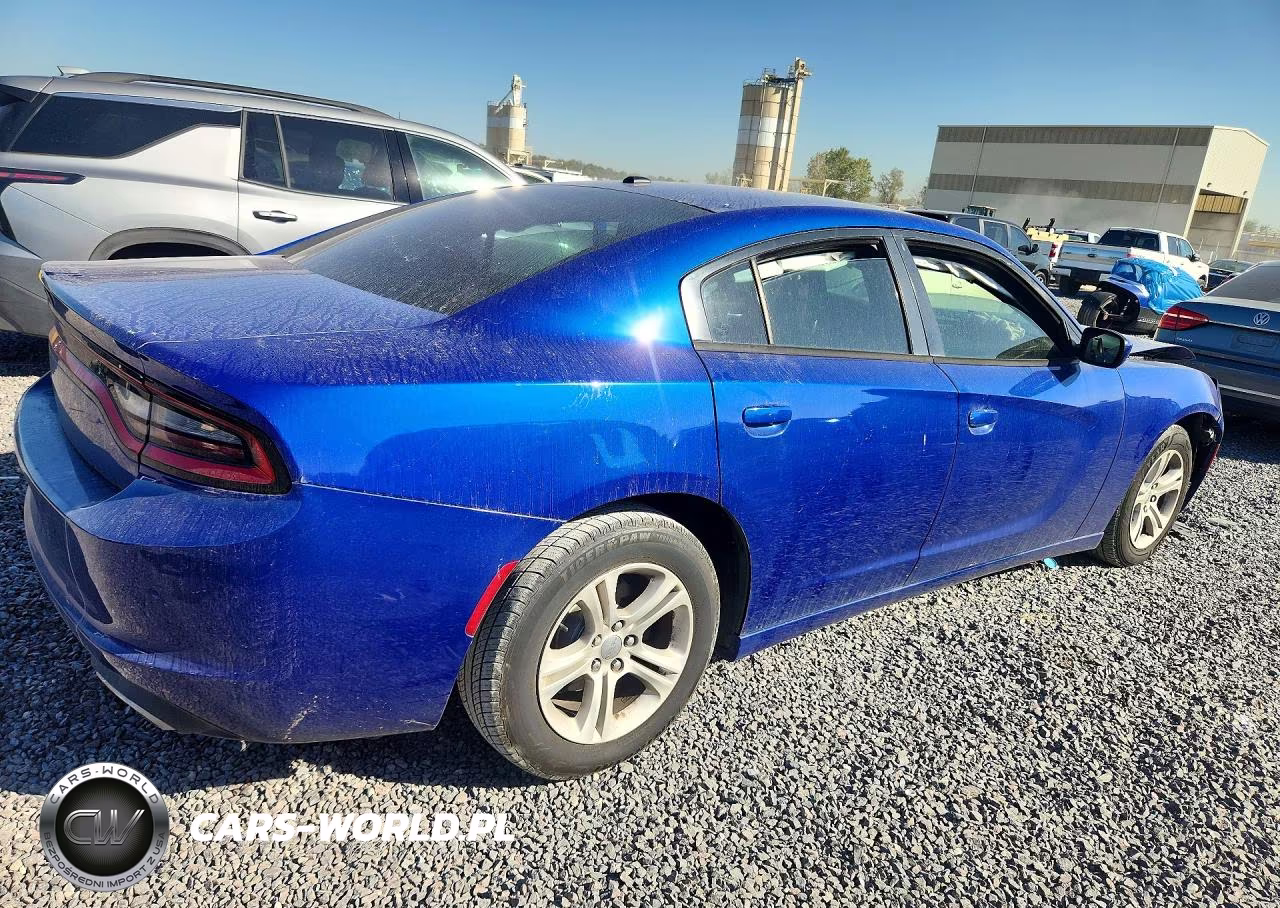 2018 Dodge Charger Sxt VIN:2C3CDXBG4JH200692 - 3