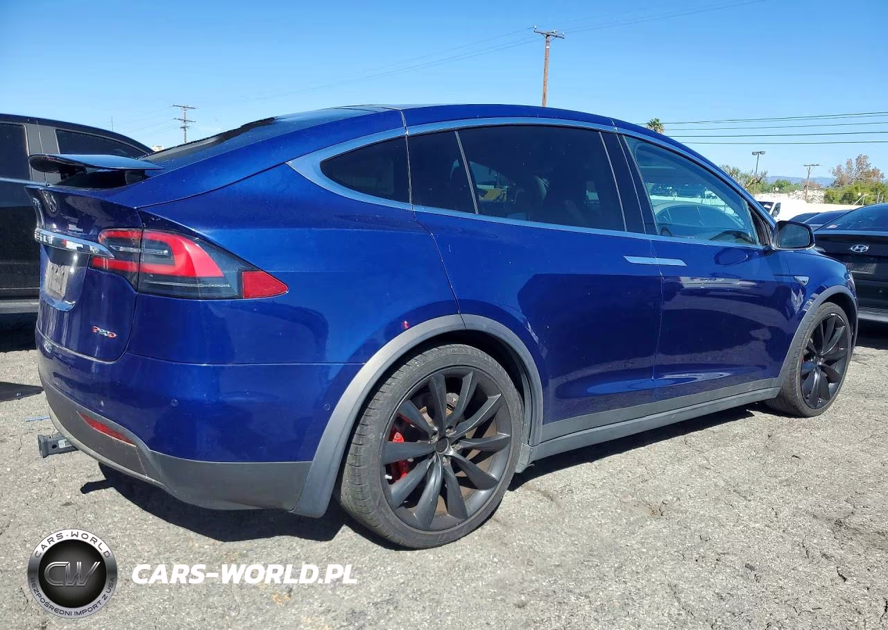 2016 Tesla Model X VIN:5YJXCBE43GF002415 - 3