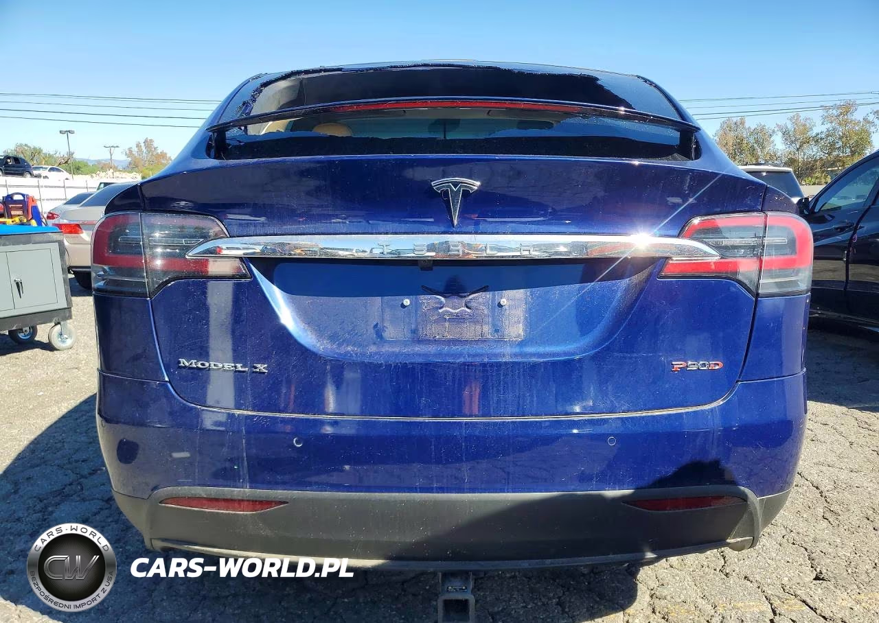2016 Tesla Model X VIN:5YJXCBE43GF002415 - 6