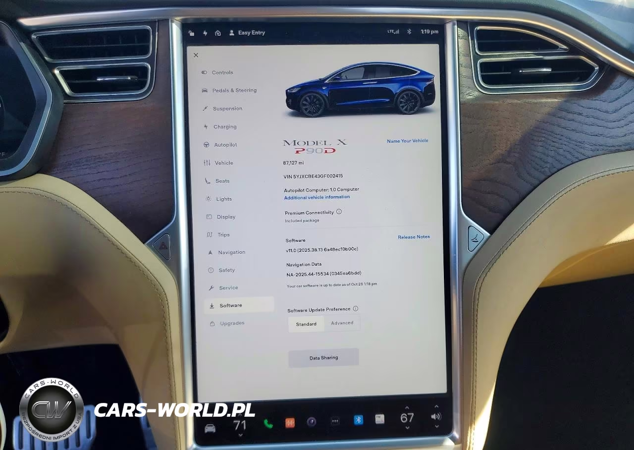 2016 Tesla Model X VIN:5YJXCBE43GF002415 - 9