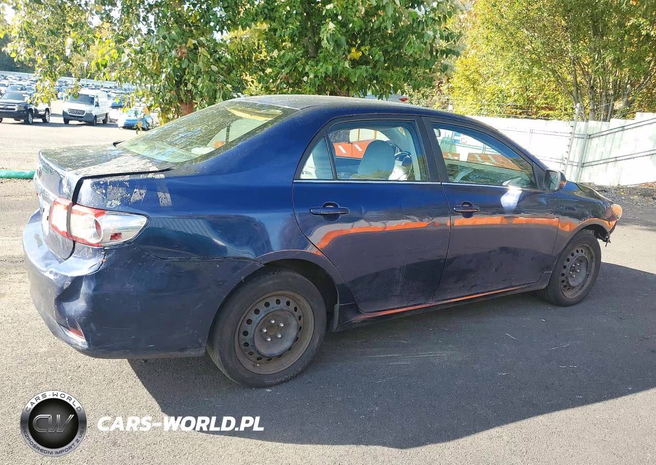 2013 Toyota Corolla Le VIN:5YFBU4EE0DP147343 - 3