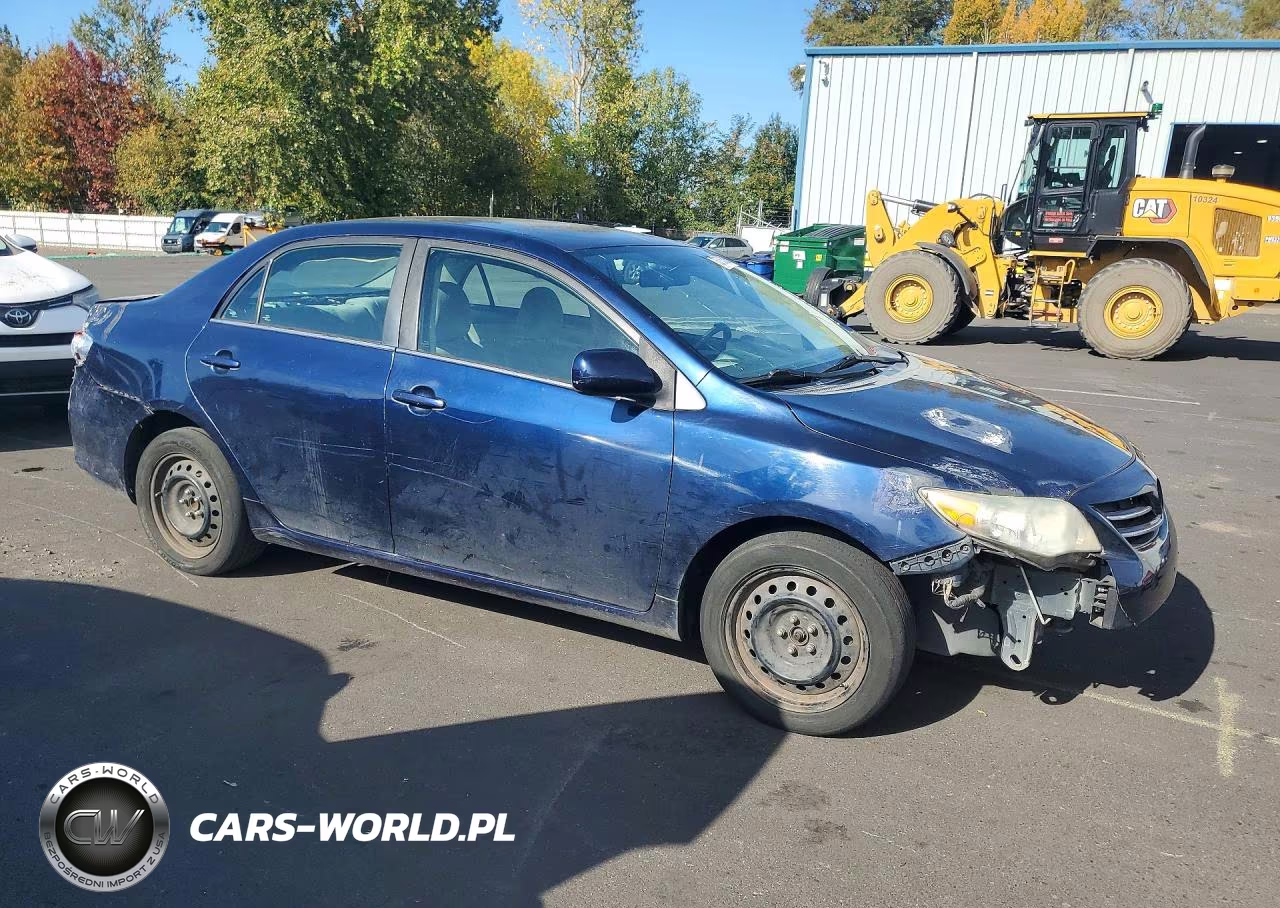2013 Toyota Corolla Le VIN:5YFBU4EE0DP147343 - 4