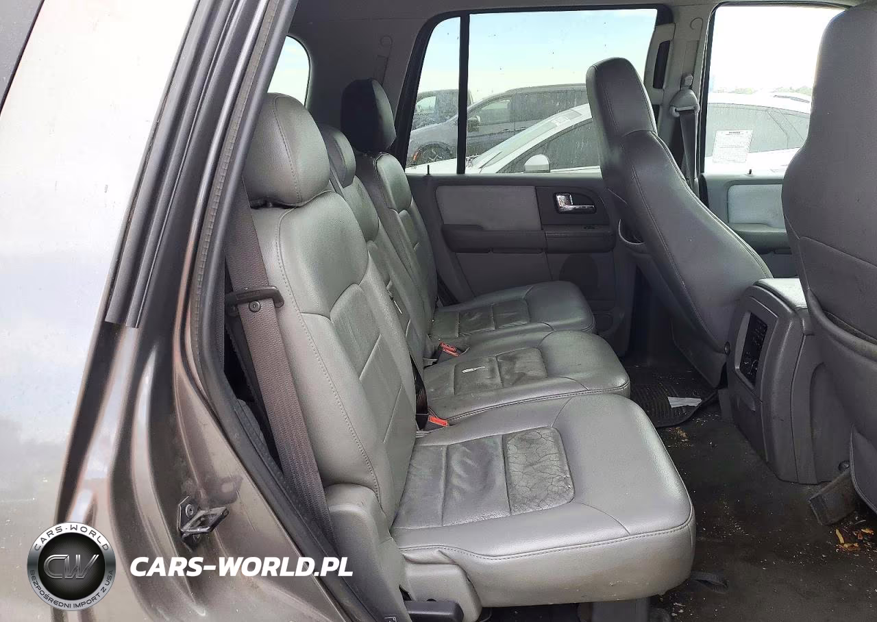 2005 Ford Expedition Xlt VIN:1FMPU15575LA20826 - 11