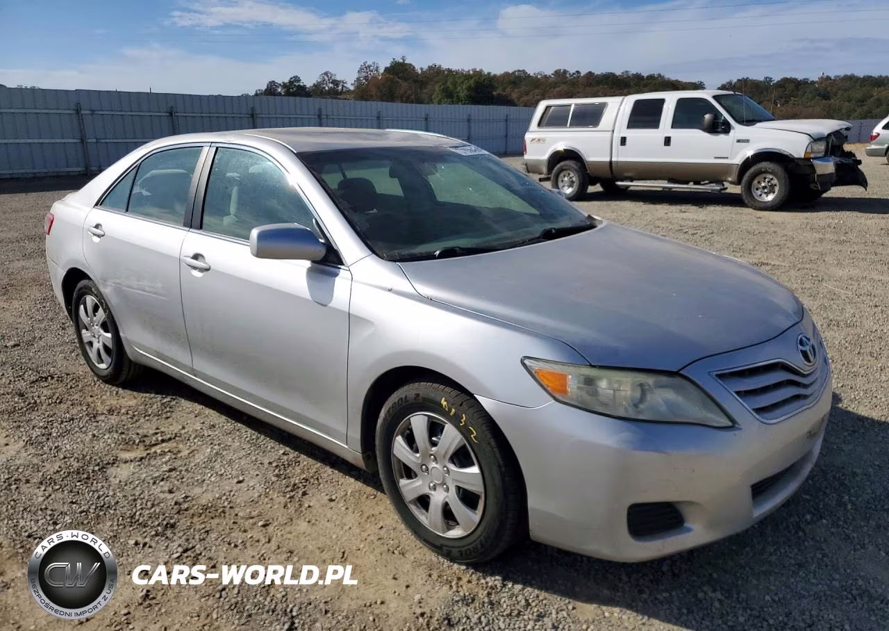 2011 Toyota Camry Le VIN:4T4BF3EKXBR138919 - 4