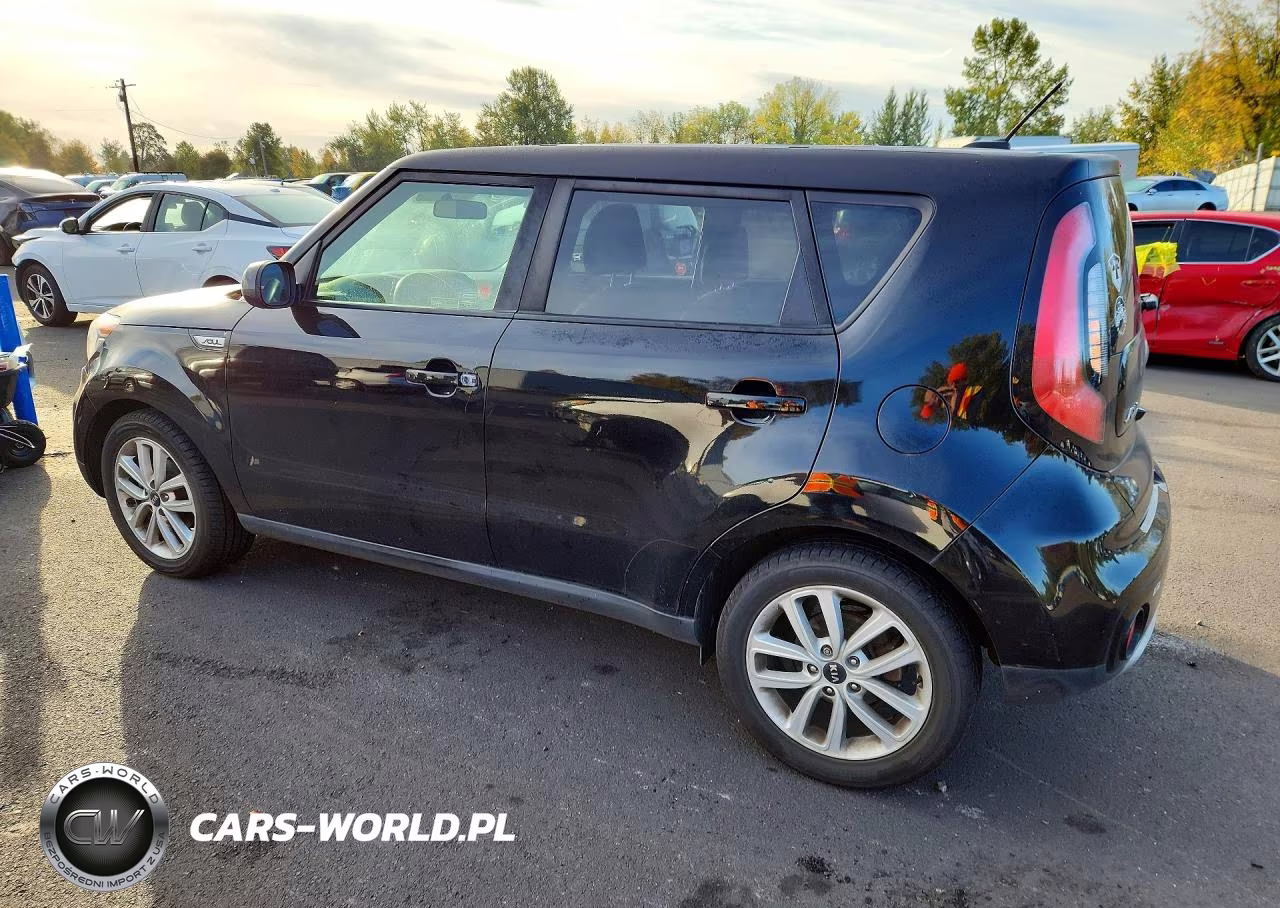 2018 Kia Soul + VIN:KNDJP3A5XJ7587926 - 2