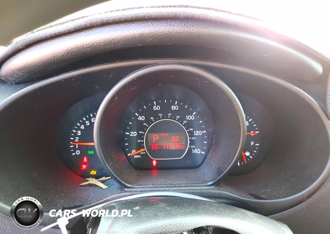2018 Kia Soul + VIN:KNDJP3A5XJ7587926 - 9