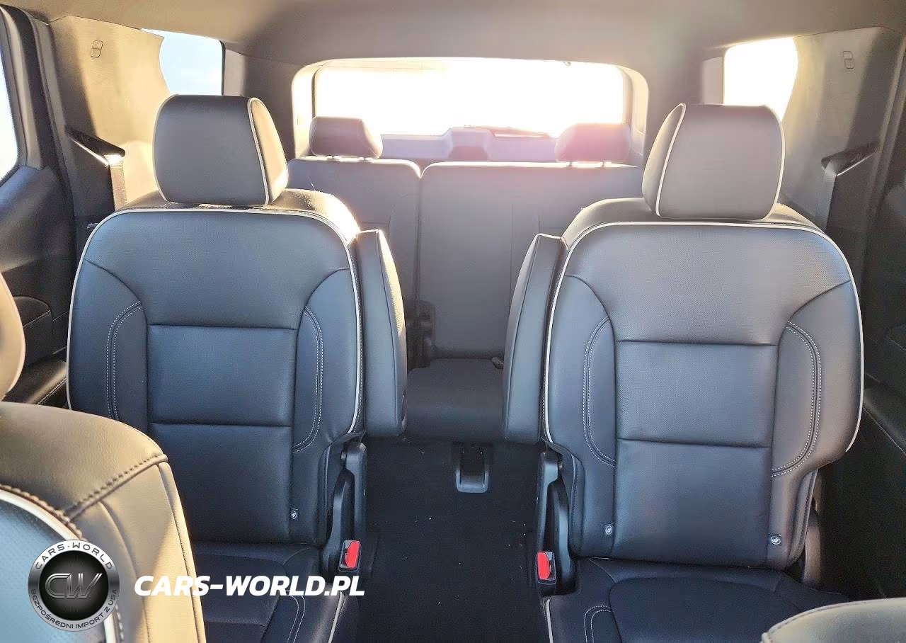 2022 Chevrolet Traverse Premier VIN:1GNEVKKW6NJ174913 - 10