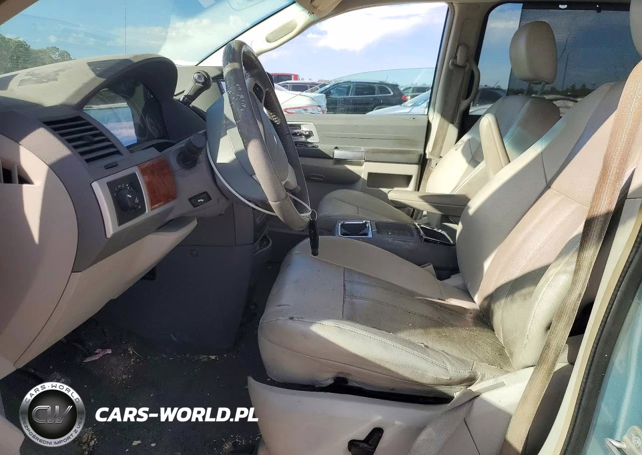2008 Chrysler Town & Country Touring VIN:2A8HR54P28R150036 - 7