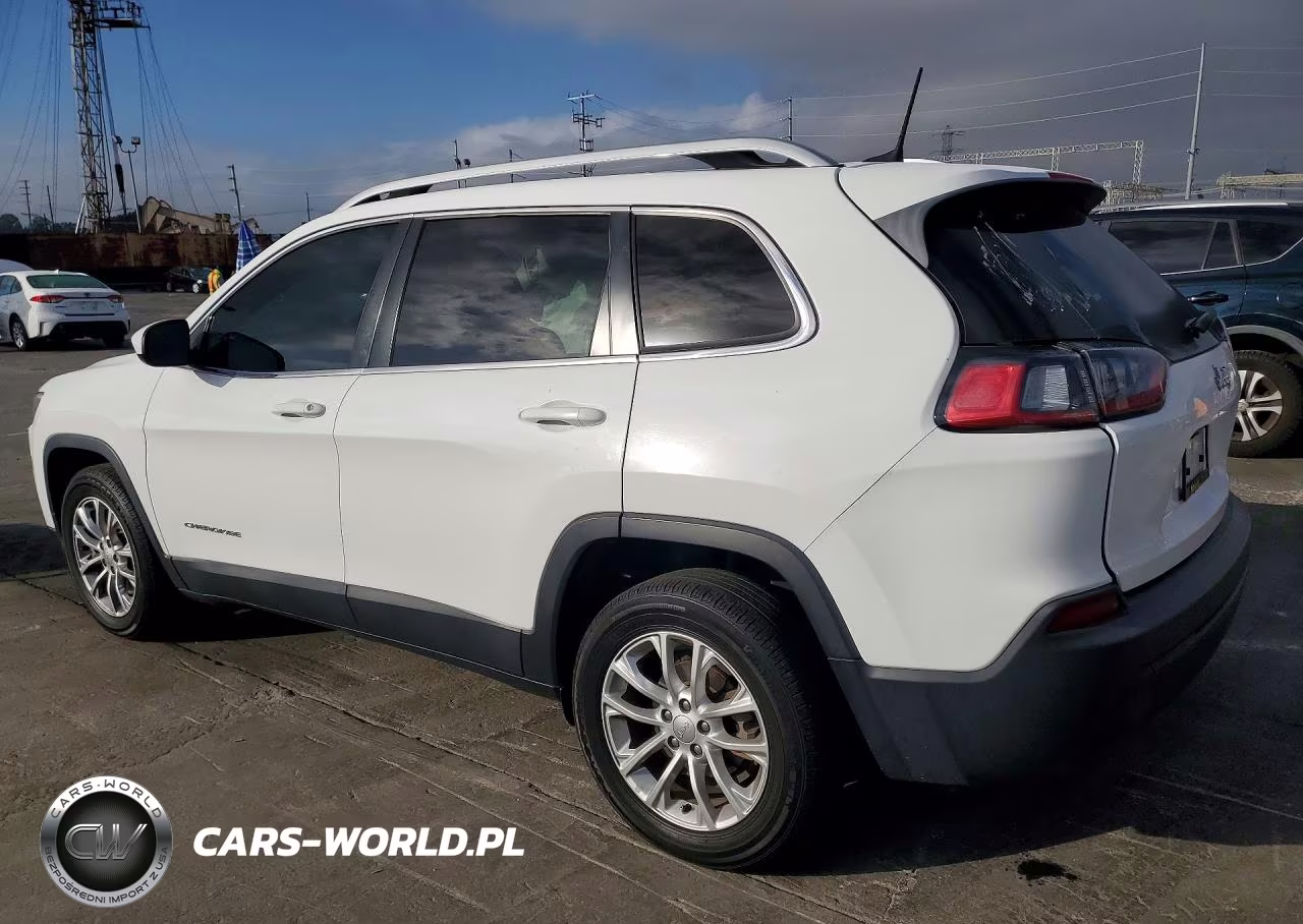 2019 Jeep Cherokee Latitude VIN:1C4PJLCB3KD392851 - 2