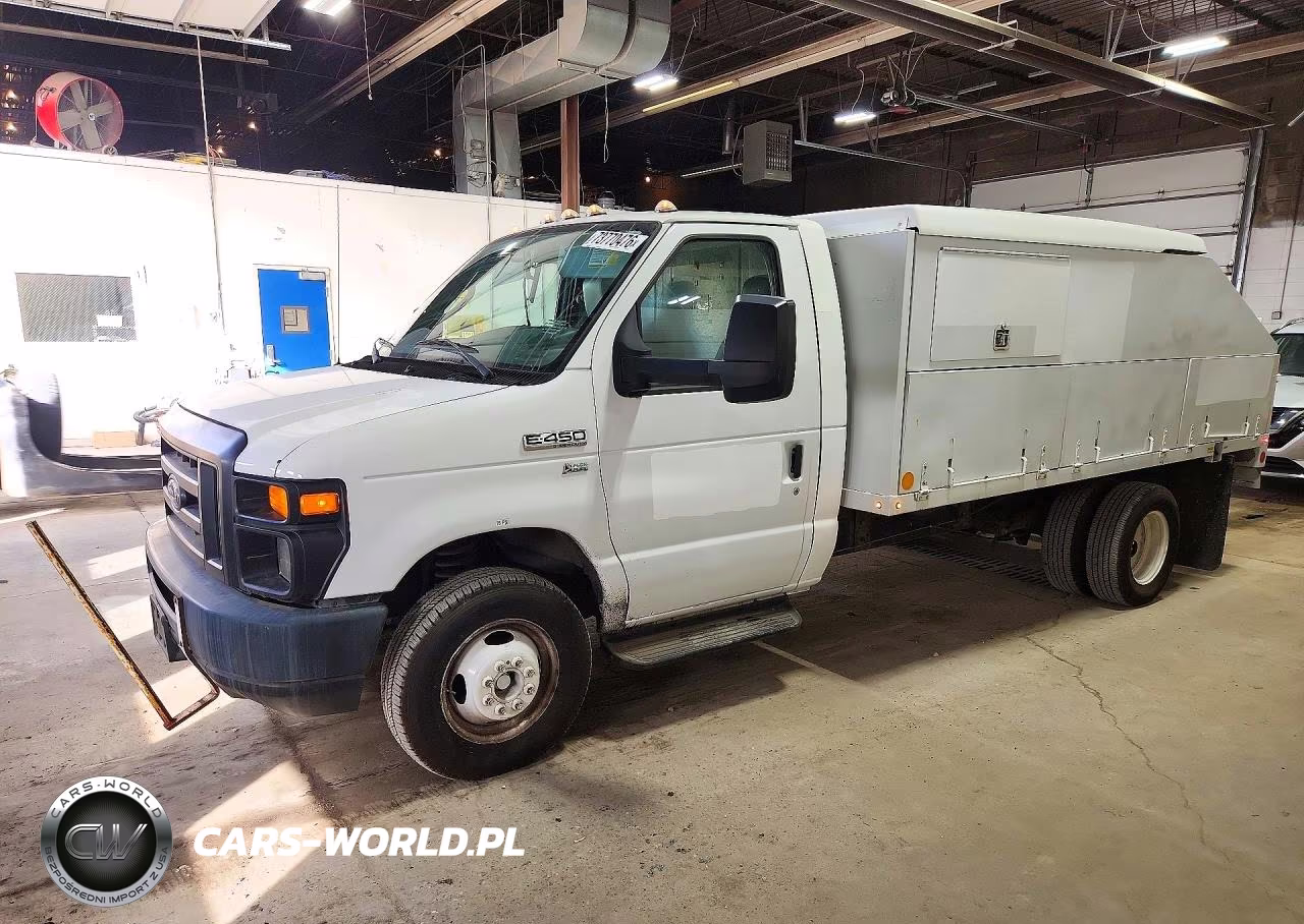 2012 Ford E450