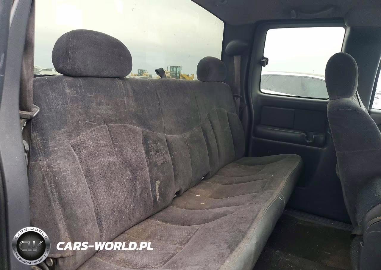 2001 Chevrolet Silverado C1500 VIN:2GCEC19T611231507 - 10