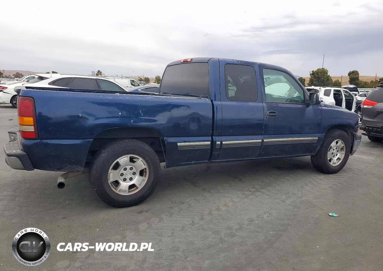 2001 Chevrolet Silverado C1500 VIN:2GCEC19T611231507 - 3