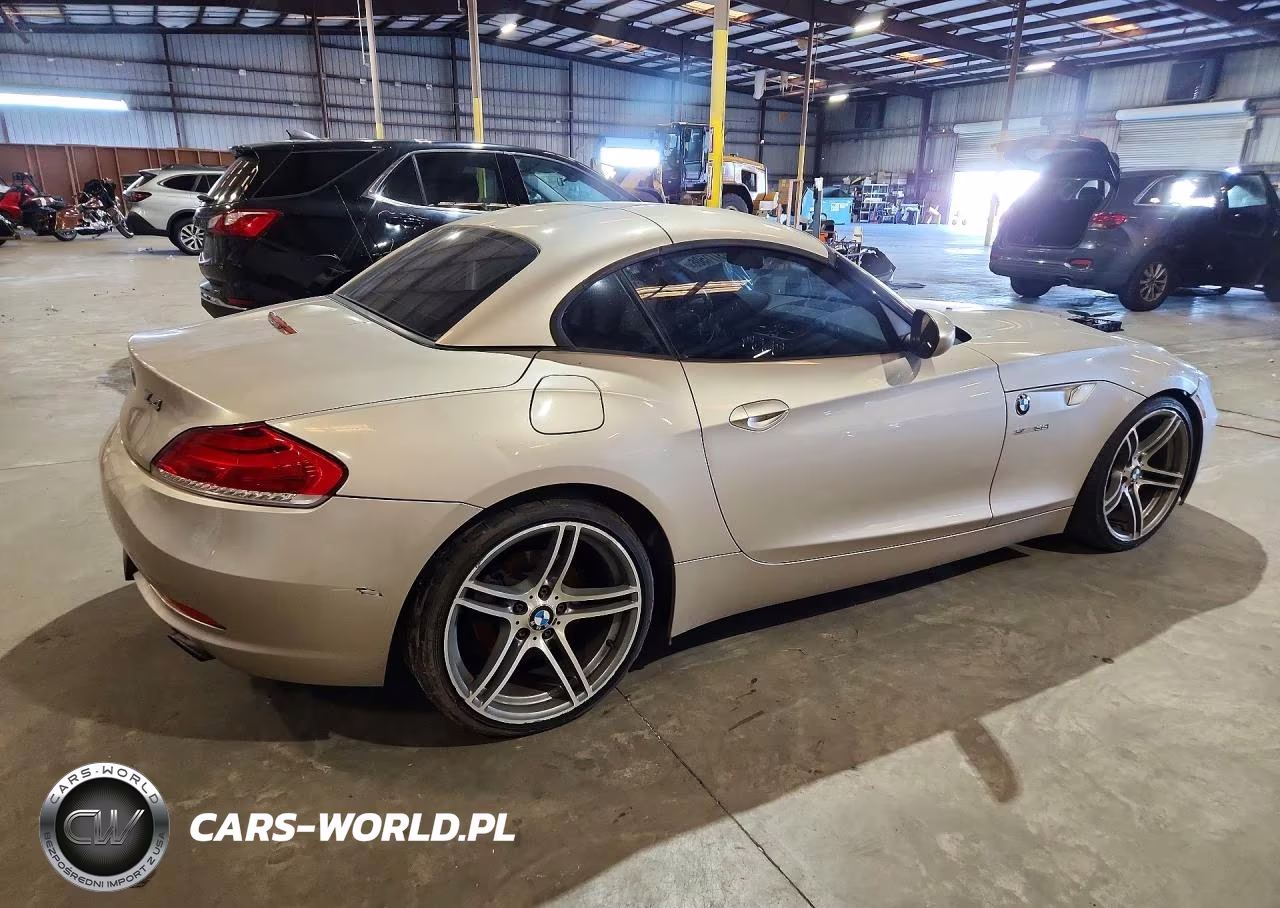2011 BMW Z4 Sdrive35I VIN:WBALM7C56BE382491 - 3
