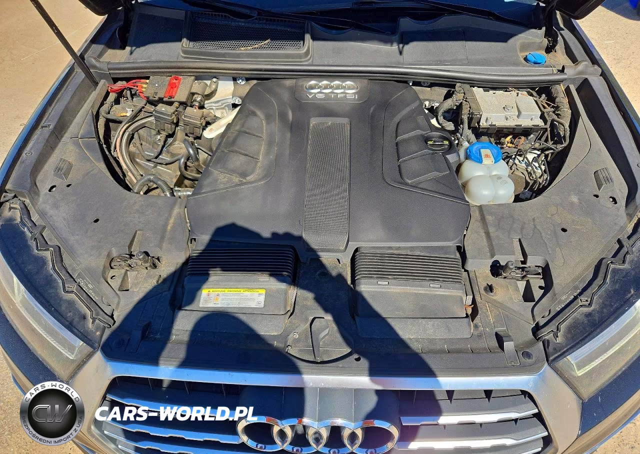 2017 Audi Q7 Prestige VIN:WA1VAAF75HD033801 - 12