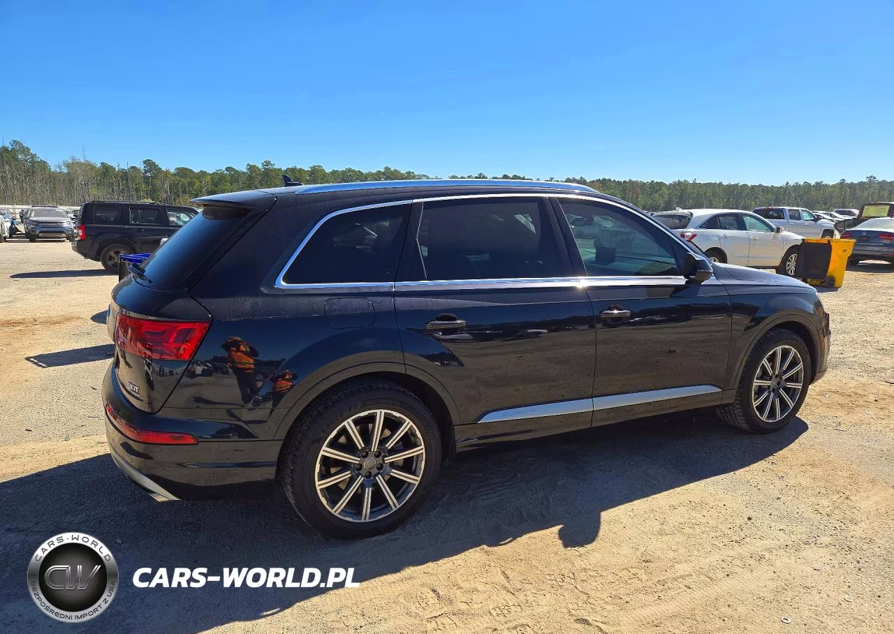 2017 Audi Q7 Prestige VIN:WA1VAAF75HD033801 - 3