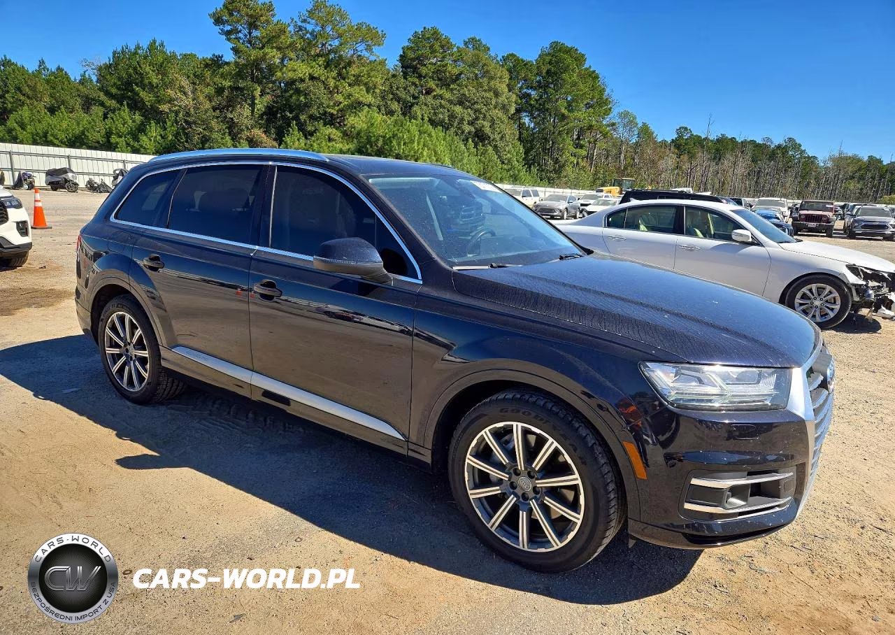 2017 Audi Q7 Prestige VIN:WA1VAAF75HD033801 - 4