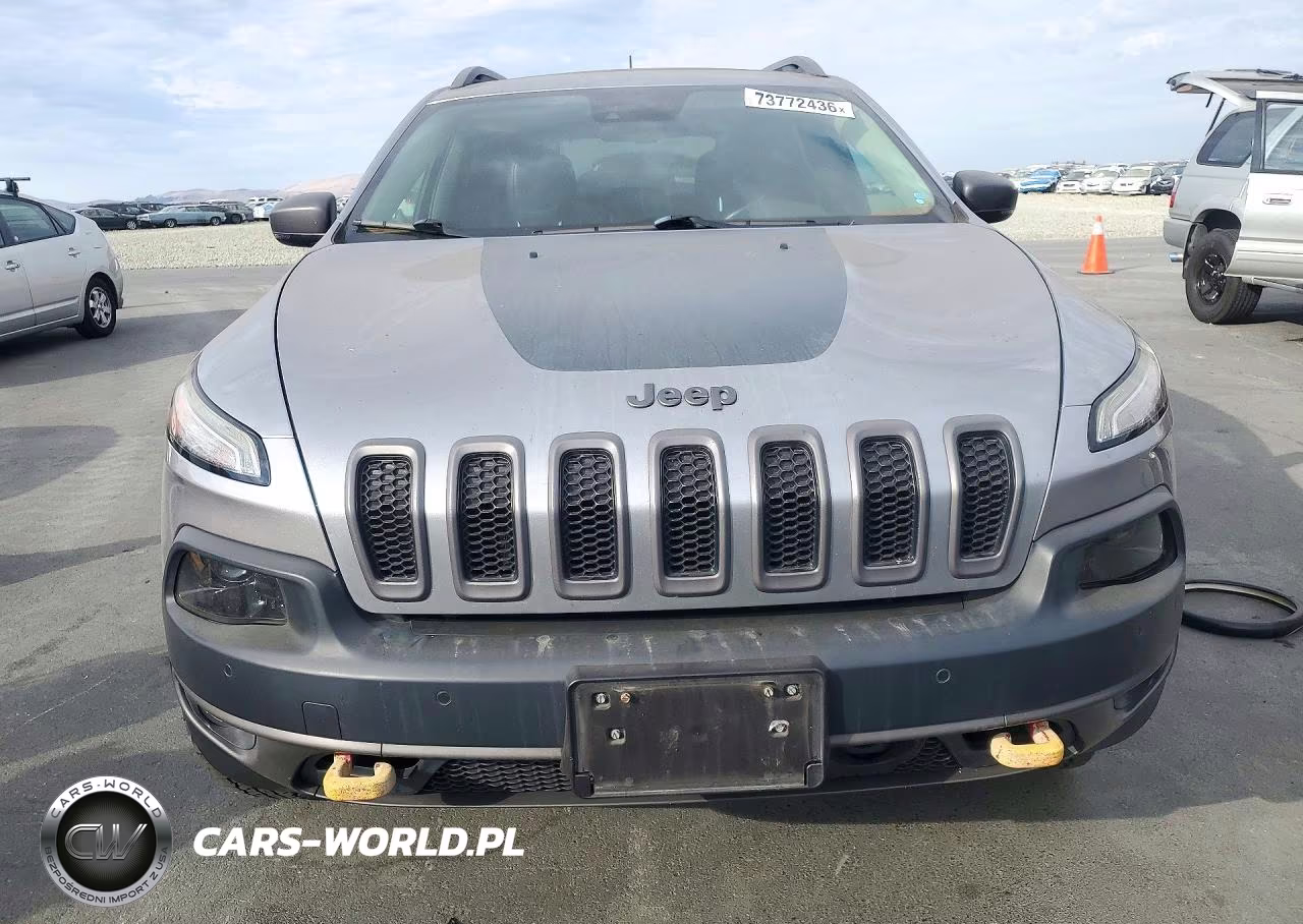 2016 Jeep Cherokee Trailhawk VIN:1C4PJMBSXGW133325 - 5