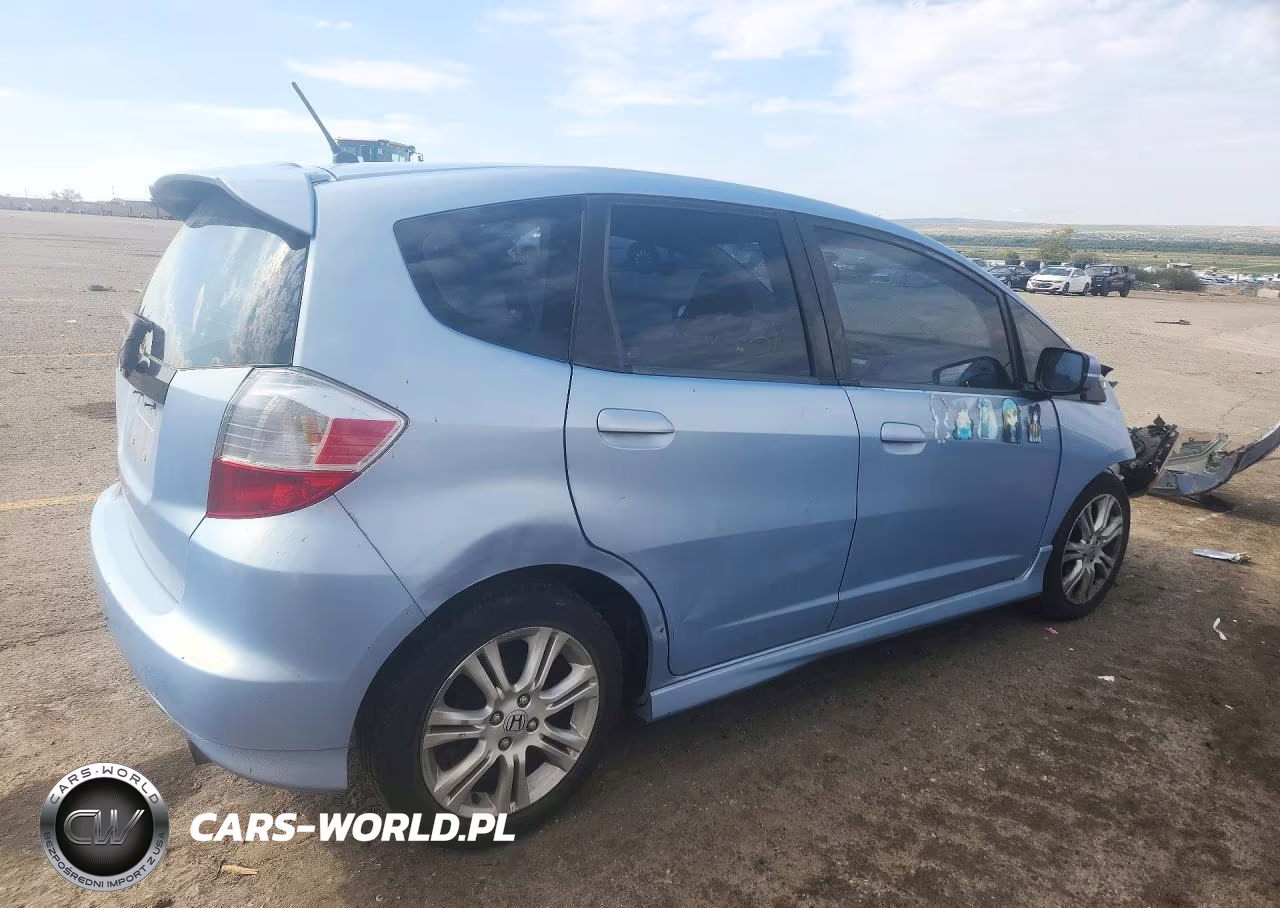 2009 Honda Fit Sport VIN:JHMGE88419S037516 - 3