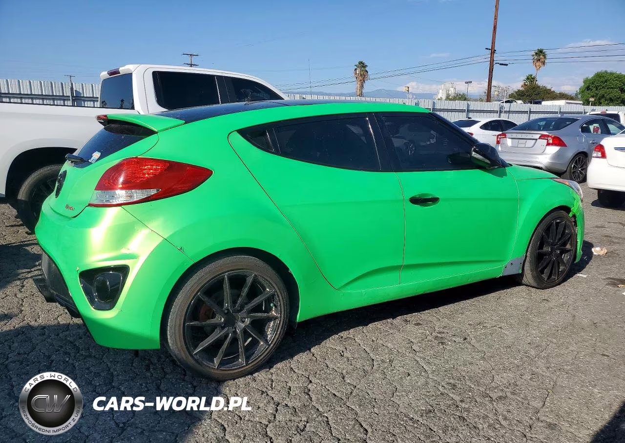 2015 Hyundai Veloster Turbo VIN:KMHTC6AE0FU221712 - 3