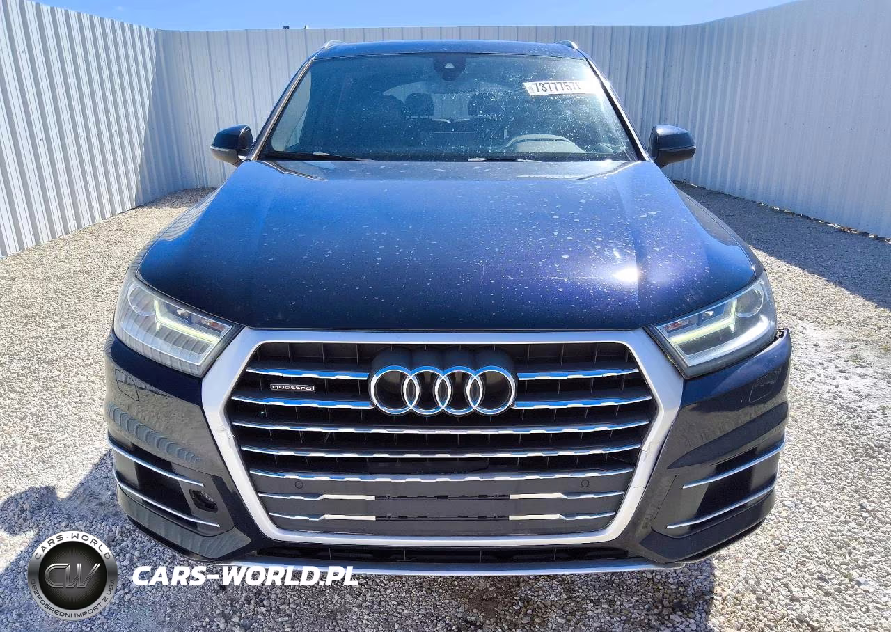 2017 Audi Q7 Premium Plus VIN:WA1LHAF75HD041335 - 5