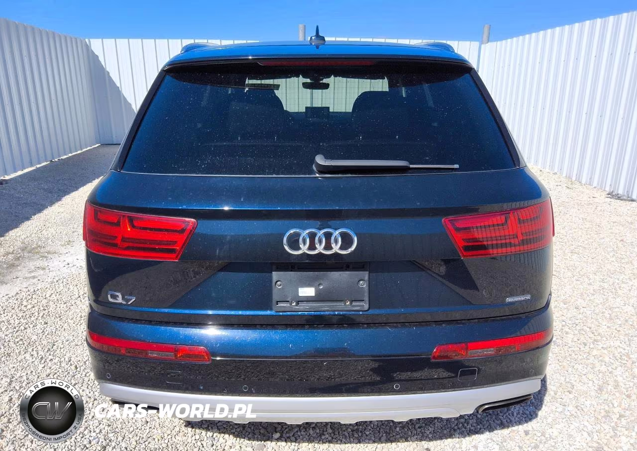 2017 Audi Q7 Premium Plus VIN:WA1LHAF75HD041335 - 6