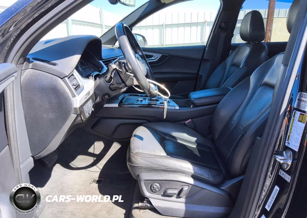 2017 Audi Q7 Premium Plus VIN:WA1LHAF75HD041335 - 7