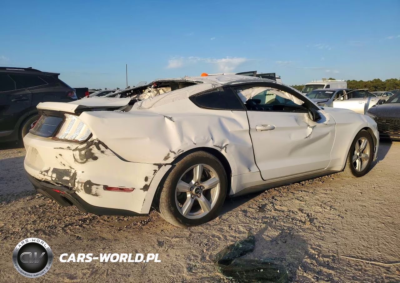 2018 Ford Mustang VIN:1FA6P8TH6J5180150 - 3