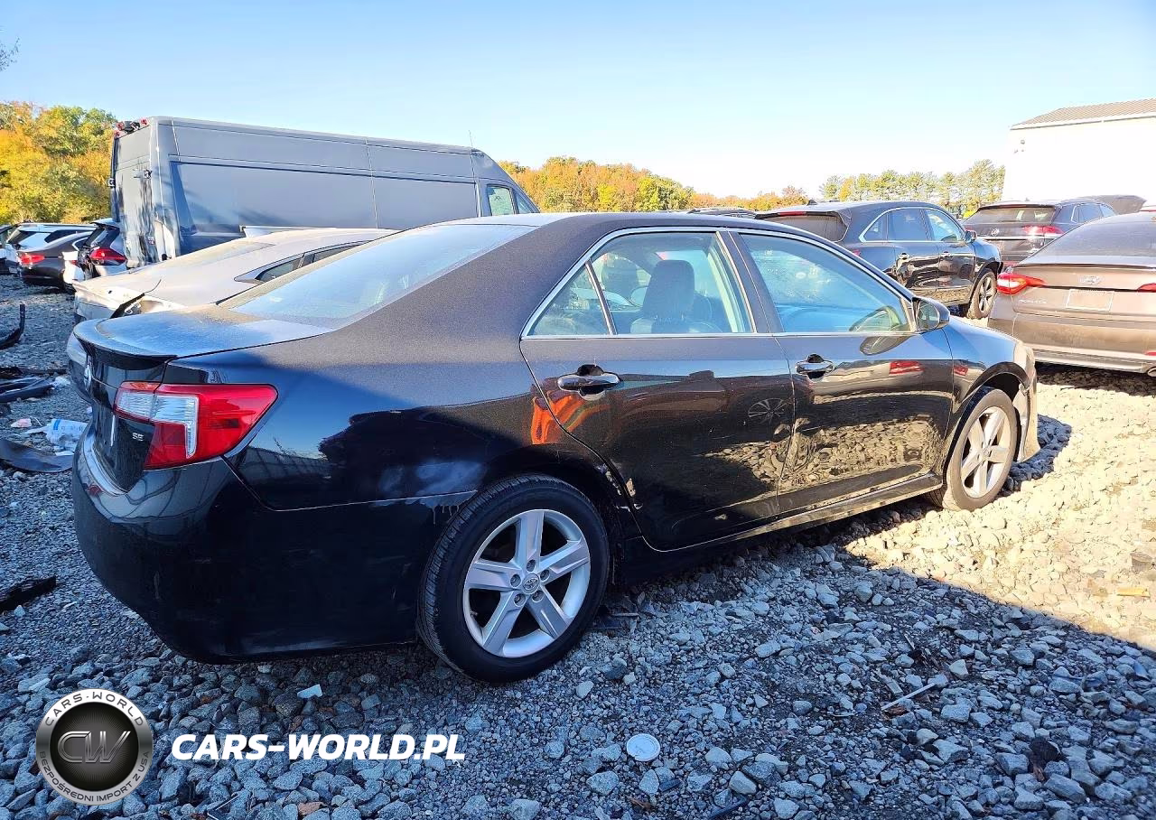 2014 Toyota Camry Se VIN:4T1BF1FK2EU315626 - 3