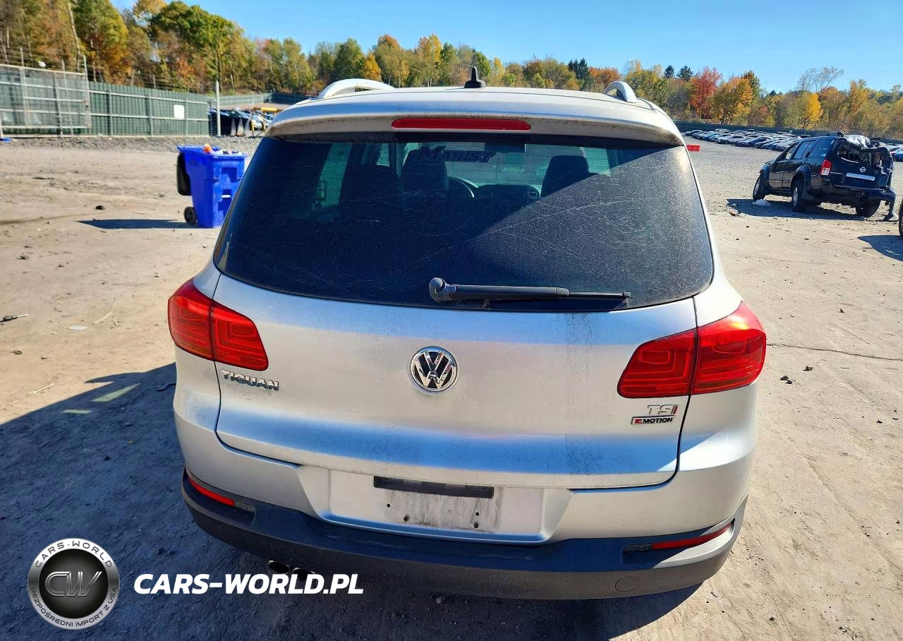 2017 Volkswagen Tiguan Wolfsburg VIN:WVGSV7AX9HW509071 - 6