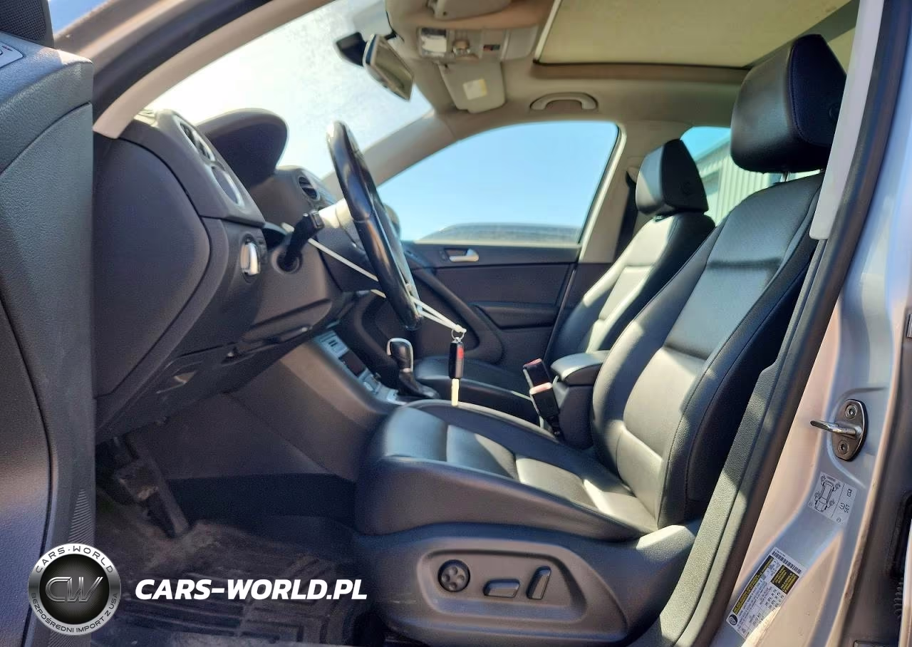 2017 Volkswagen Tiguan Wolfsburg VIN:WVGSV7AX9HW509071 - 7