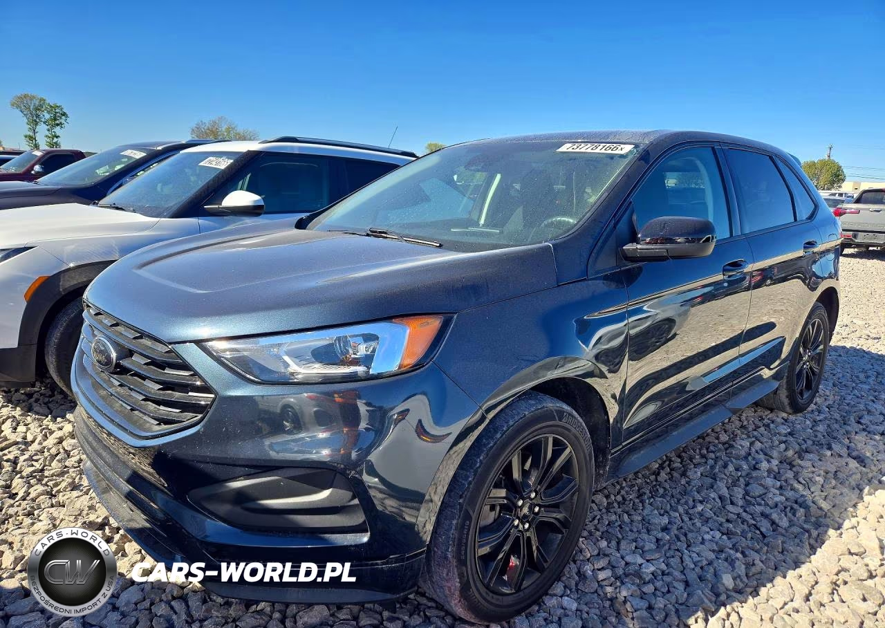 2022 Ford Edge Se