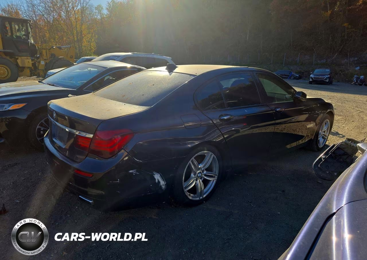2013 BMW 750 Xi VIN:WBAYB6C50DD223660 - 3