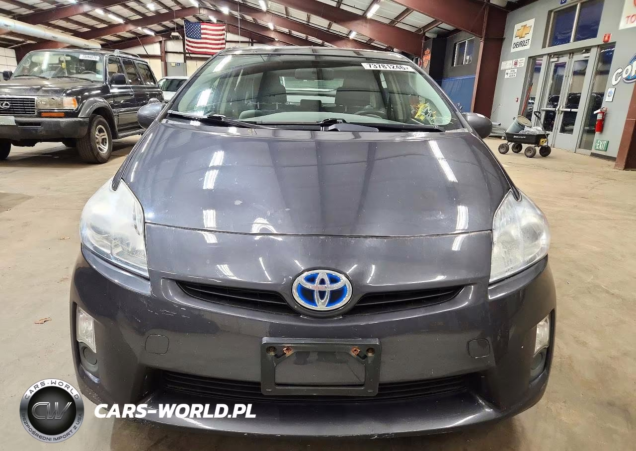 2011 Toyota Prius Three VIN:JTDKN3DUXB1387159 - 5
