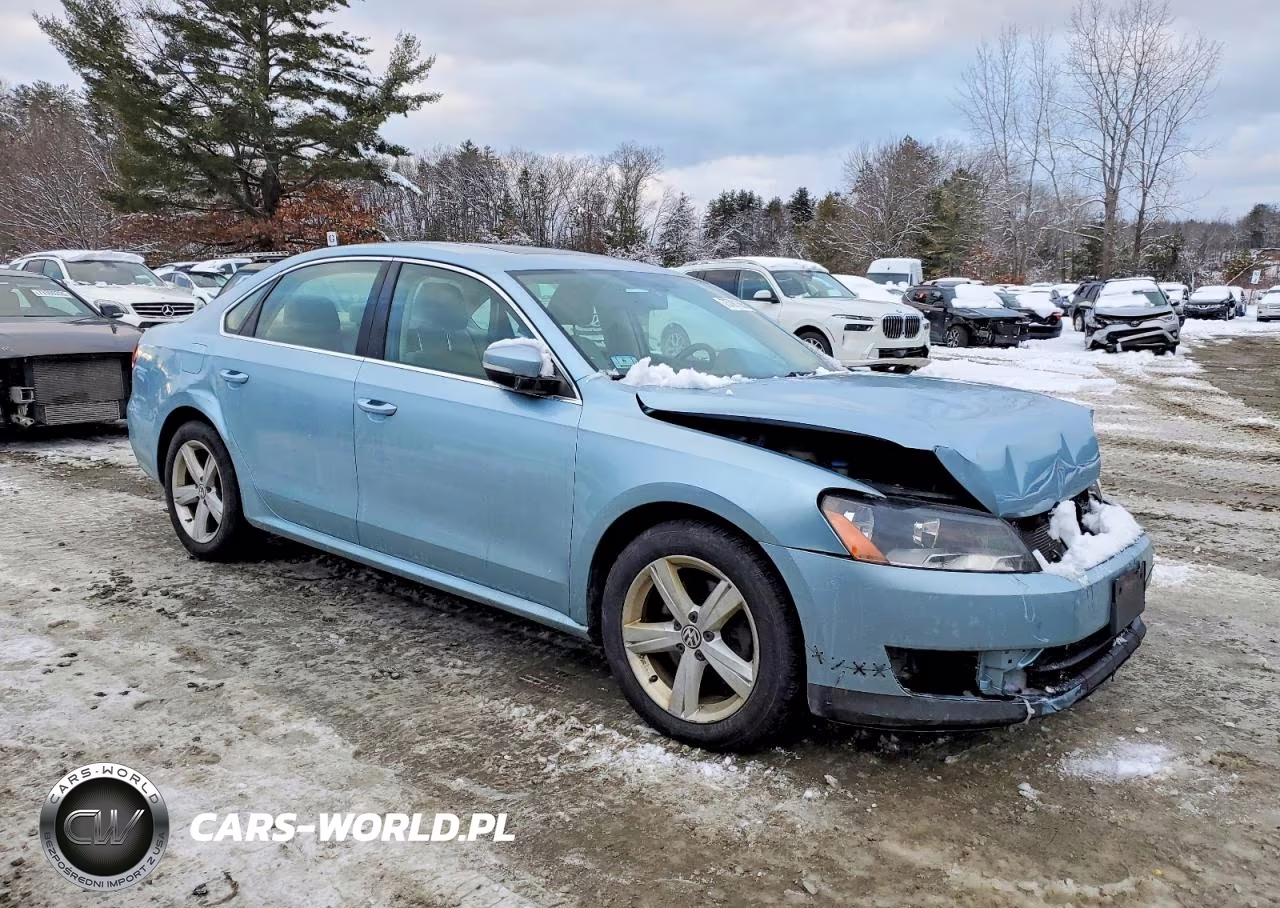 2013 Volkswagen Passat Se VIN:1VWBP7A30DC135552 - 4