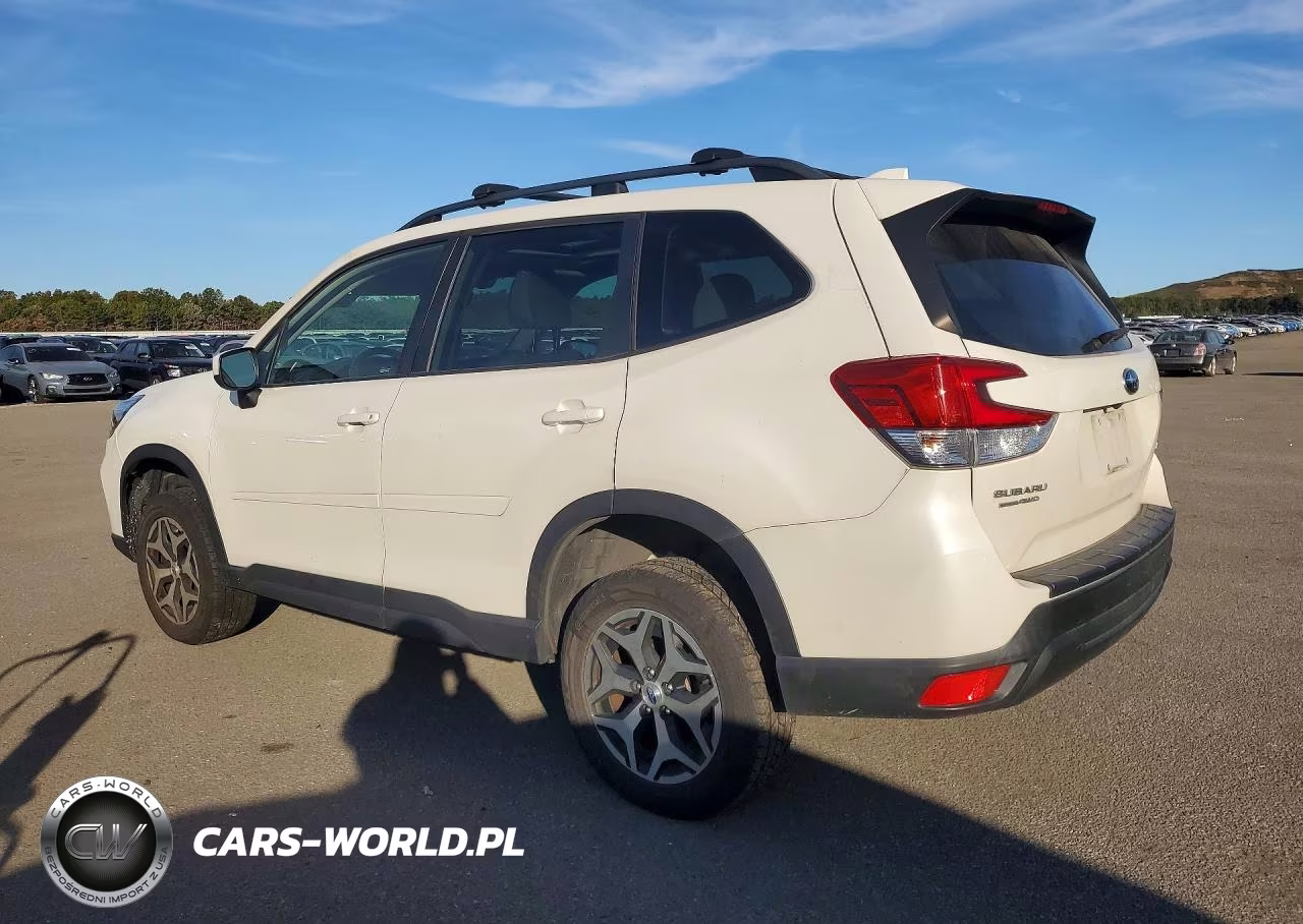 2021 Subaru Forester Premium VIN:JF2SKAJC2MH574643 - 2